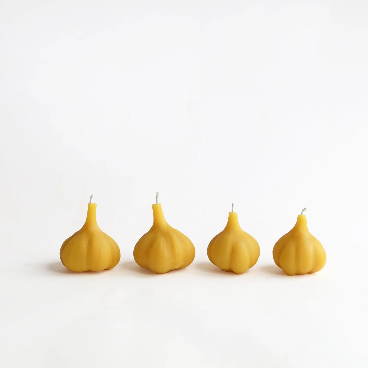 Artifaqt // Garlic Beeswax Candle