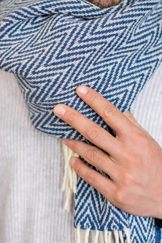 CHICoração // "Thorn" Scarf (Blue Denim)