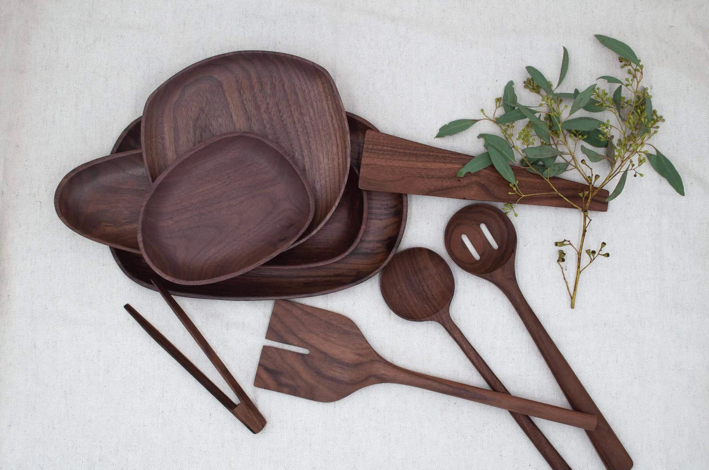 J Brody & Co // 12’’ Walnut Wooden Oval Spoon