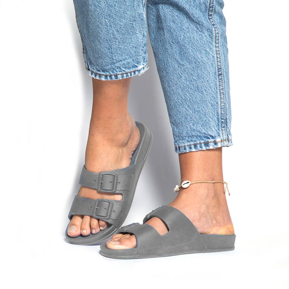 Cacatoès // Rio De Janeiro Cool Grey Sandals