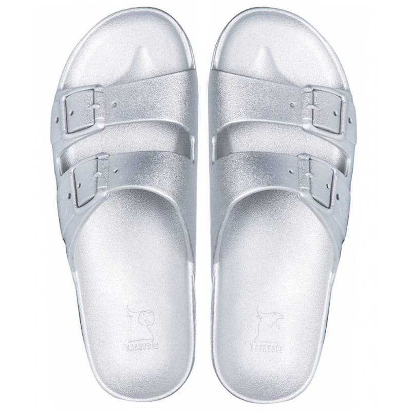 Cacatoès // Baleia Metallic Silver Sandals