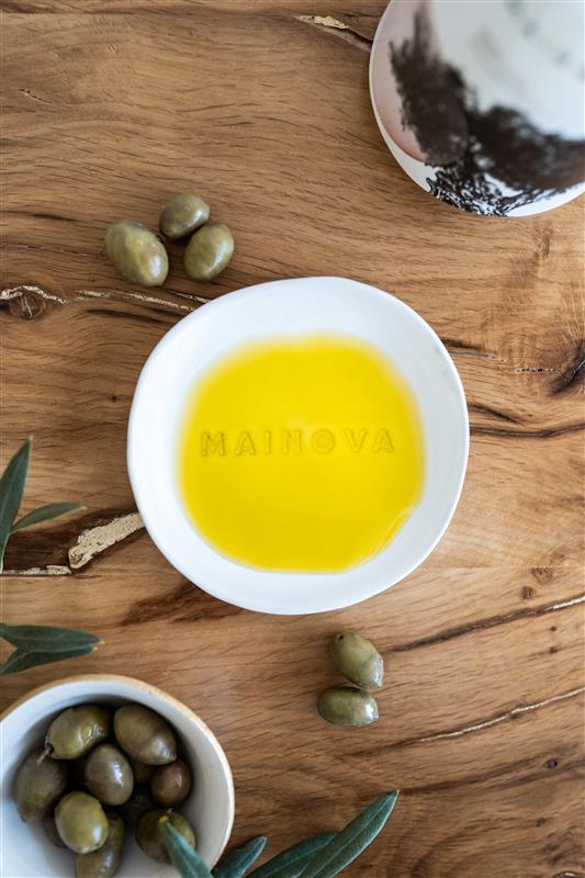 NEW Mainova Early Harvest Extra Virgin Olive Oil // 500mL + Dipping Plate